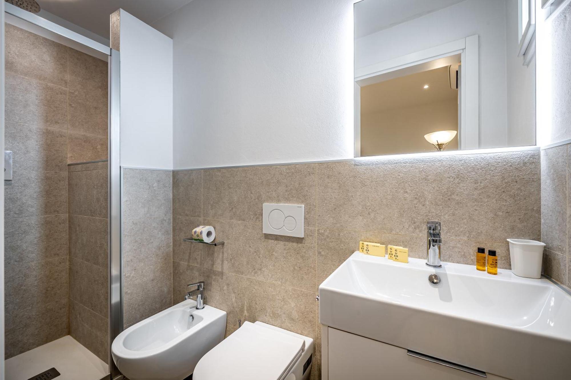 Roommo Via Dei Pilastri Giada Флоренция Екстериор снимка